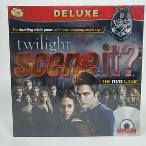 Twilight Scene It? Deluxe Trivia DVD Game Book & Movie Series Screen Life